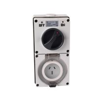 4C | Combination Switched socket 3Flat Pin IP66 250V 15A